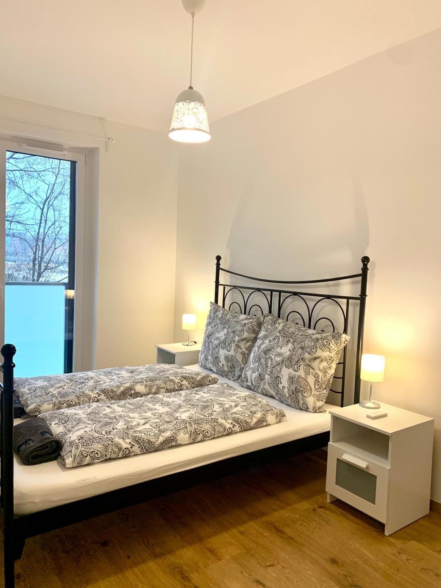Westside Residence Apartment - Modern & Peaceful - Free Garage! Budapest Exterior photo